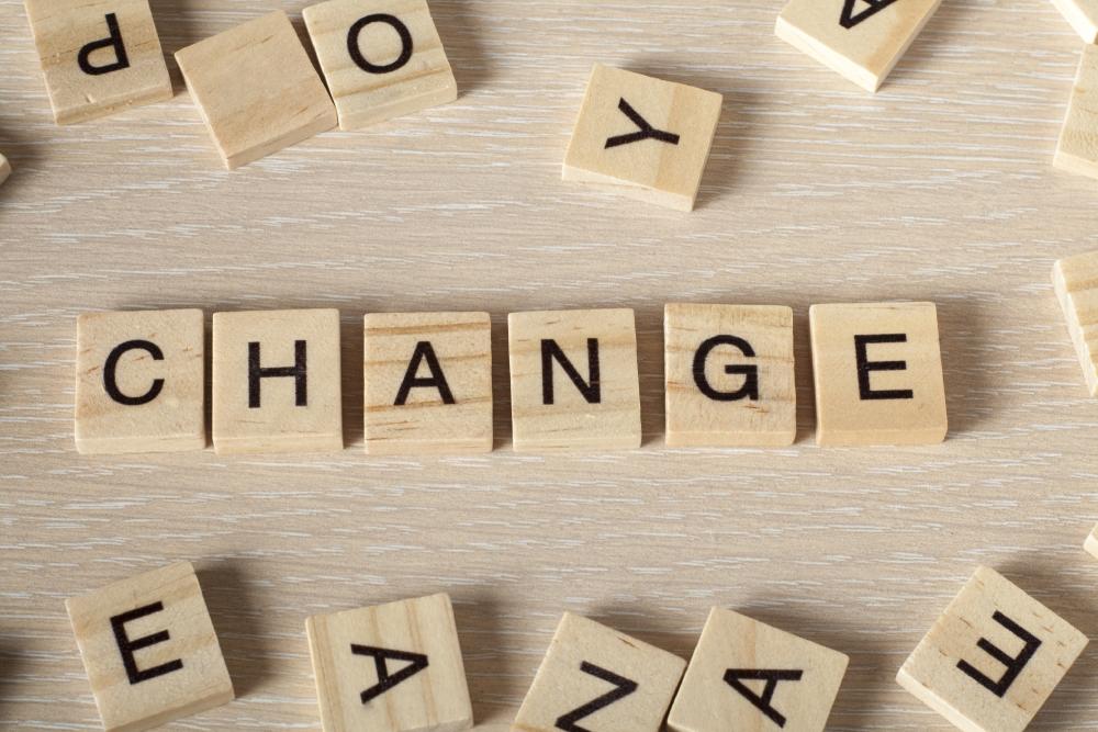 Change spelled out on scrabble tiles